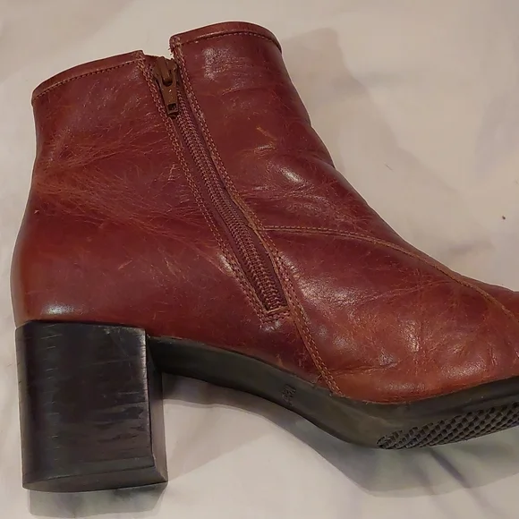 Booties - Picture 5 of 5